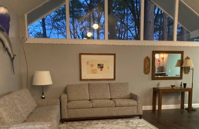 Modern Vast Southern Mansion