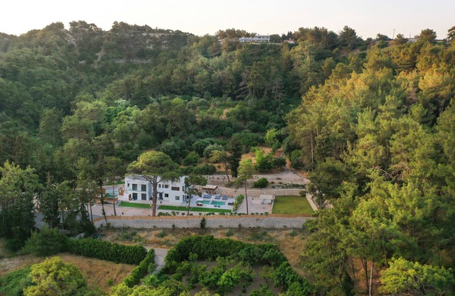 Modern Villa in the midst of a beautiful and quiet forest