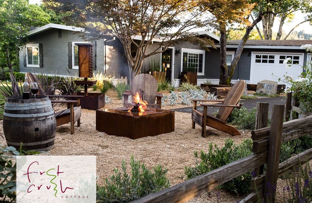 Modern Wine Country Cottage in Historic Healdsburg, Premiere Location