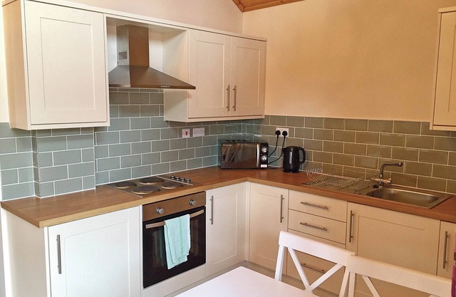 Modern yet rustic designed lodge, ideal for families or couples.