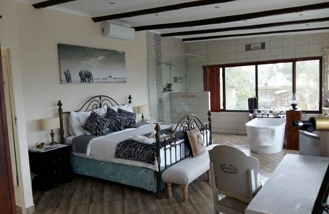 Monas Risibiki Seaside