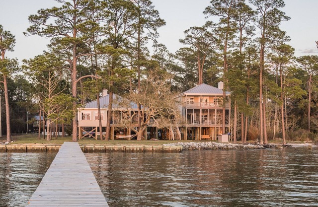 Monet On The Bay- Weddings? Reunions? Large Event? We Have The Back Drop!