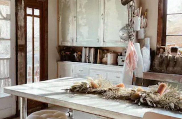 Monterey Bay Tuscan-Style Art Studio on Two Acres