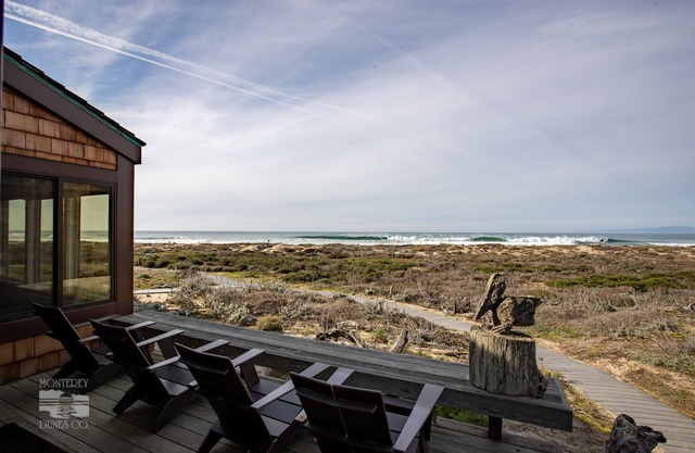 Monterey Dunes Beachfront , just steps away from your deck! Book now without waiting!