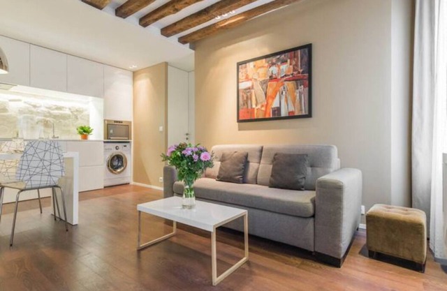 MONTORGUEIL CHARMING APARTMENT