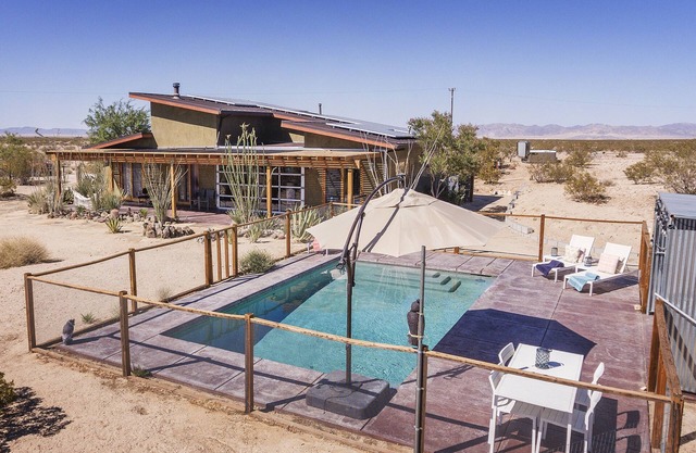 🌵 MoonView Modern | Hot tub, BBQ & Private Pool 🌵