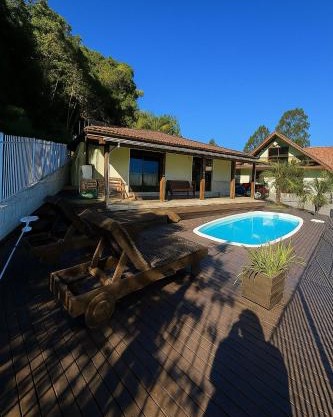 Morada das cachoeiras 10 minutos da Praia Guarda Do Embaú SC