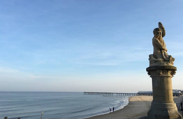 Moray Beachside Apartments