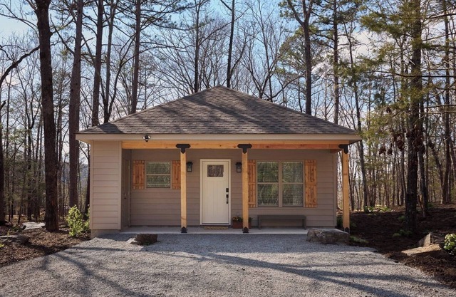 Morgan's at the Little Red - Double King Cabin 10