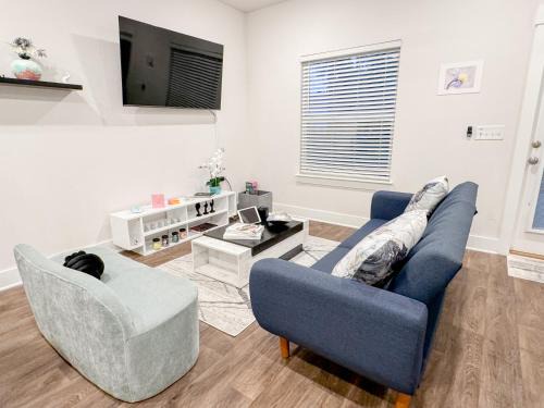 morii - townhome with pool