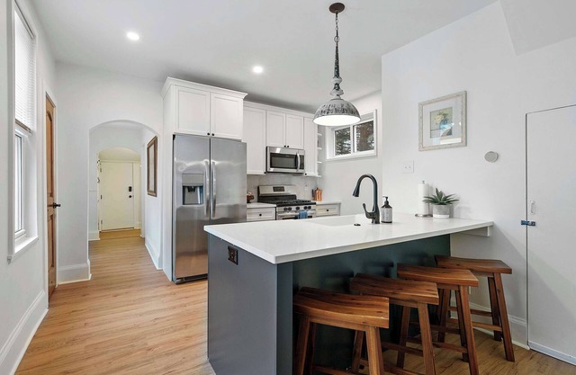 Morrill Modern Retreat – Desirable Marion Village!