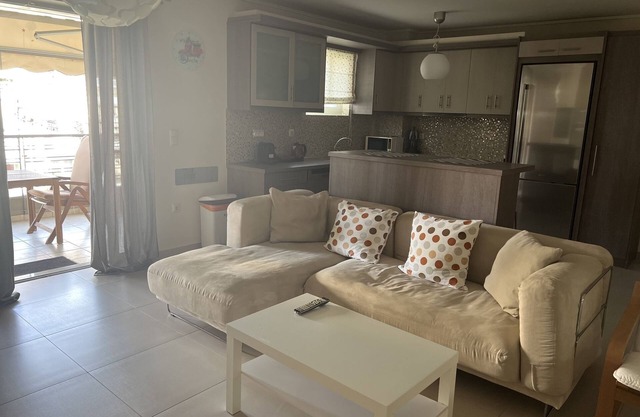 Moschato Gem - Two Bedroom Apartment, Sleeps 4