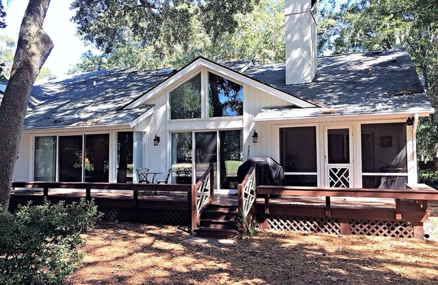 Moss Creek - Serenity Awaits You!