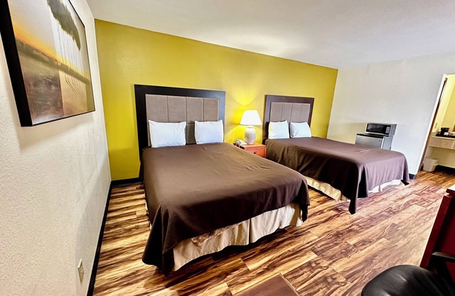 Most Affordable Motel Rooms in Iola - Regency Inn iola