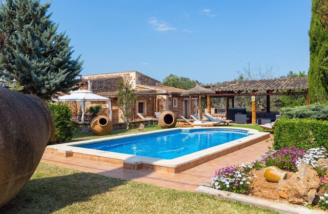 Mostatxet - Beautiful villa with pool and garden in Sencelles