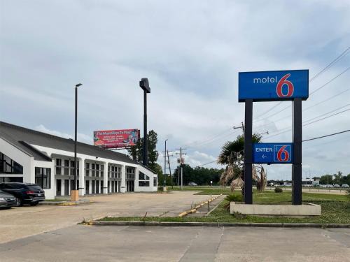 Motel 6 Baton Rouge East, LA I12