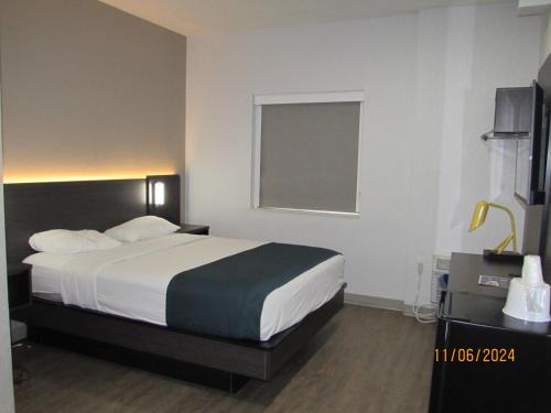 Motel 6-West Des Moines, IA