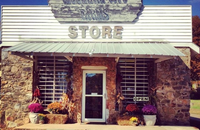 Mountain Cove Farms Resort