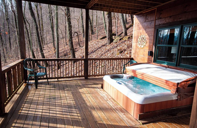 Mountain Retreat w/4 Bedrooms, Mtn. Views, Hot Tub, Internet and much more.
