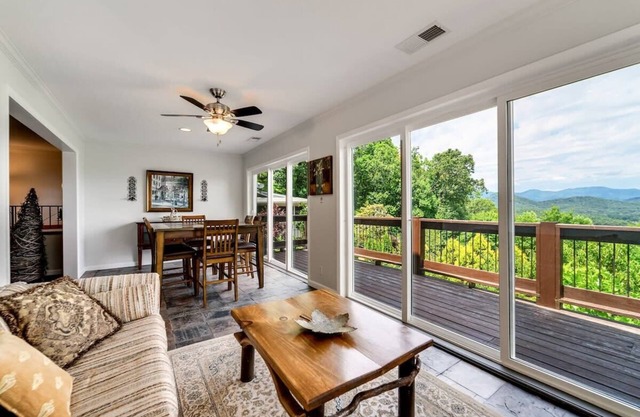 Mountain View 4BR Home with Fireplace & Ping Pong