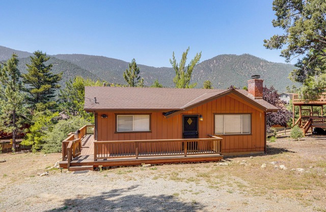 Mountain-View Haven w/Deck in Pine Mountain Club