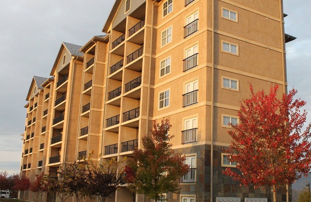 Mountain Views of the Parkway in Pigeon Forge!