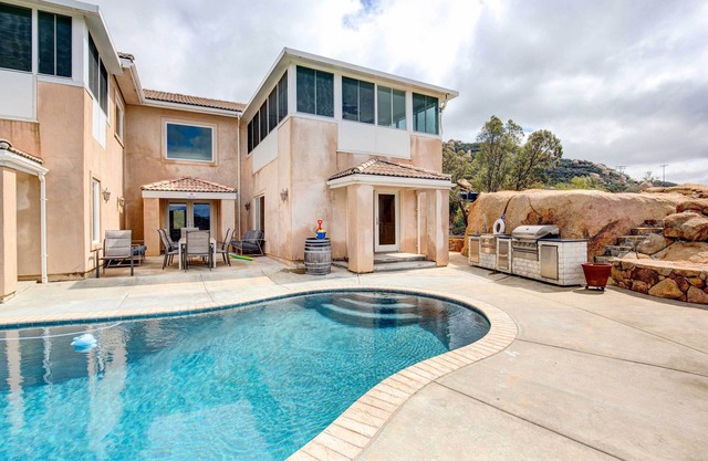 Mountaintop Ramona Home: Private Pool, Near Lake!