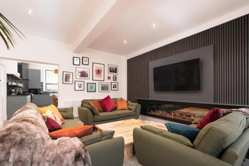 Mulberry Boutique Stay, Canal-Side Near Hebden