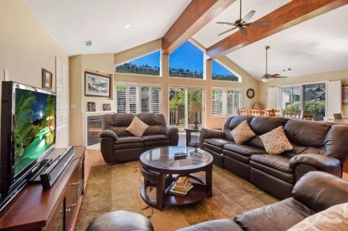 Mule Meadows - Classy Split level South Tahoe home