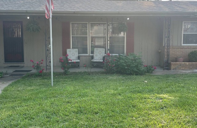 My Fairleighdy is a 3-bedroom house, perfectly located in historic Saint Joseph.