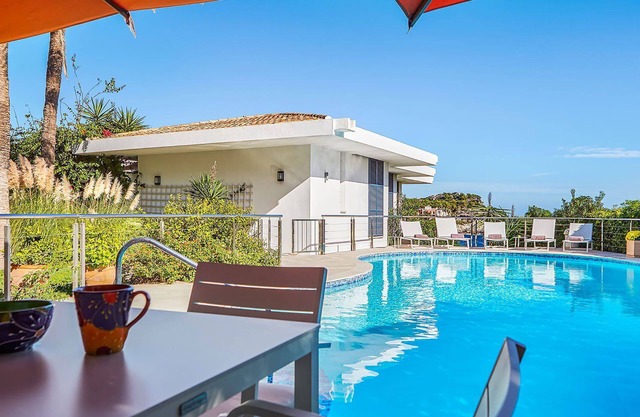 My Rental Homes Villa Fullmoon walking distance to sea with private pool