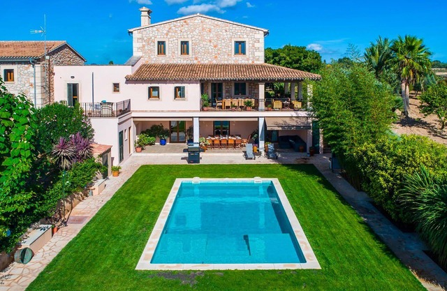 My Rental Homes - Villa Carmela with outdoor dining area, bbq and private pool