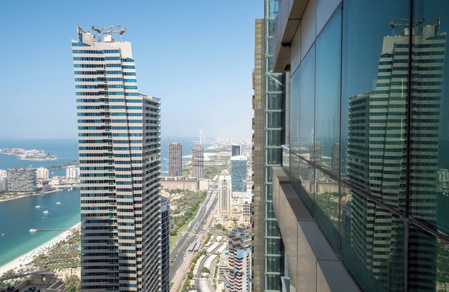 MyDuomo: 3BR on high floor, with Marina & Beachfront views