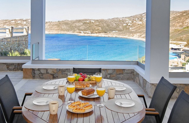 Mykonian house in Elia beach by GHH