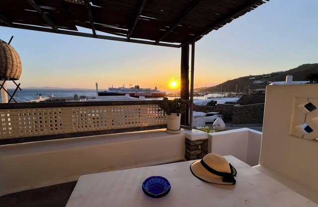 Mykonos Violet Nest - Sea View Escape