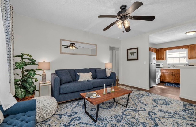 n2 Bed Duplex near CHI Memorial, Parkridge, Erlanger, Notre Dame HS, McCallie HS