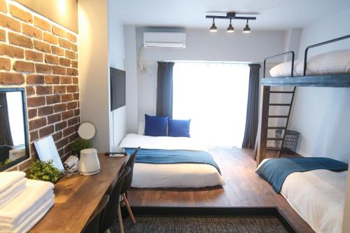 N33 Hakata Sta Riverside