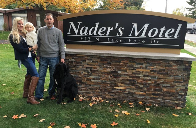 Nader's Motel & Suites