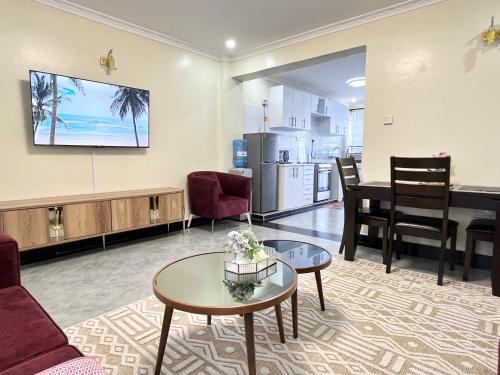 Naka Suites With Balcony, Amazing Lake View, GYM