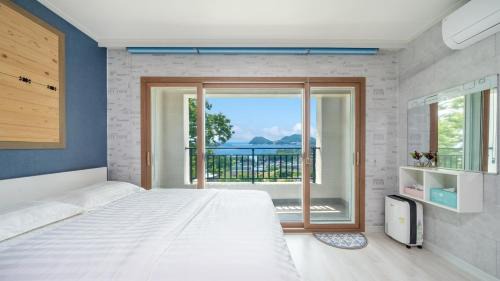 Namhae Familyae Pension