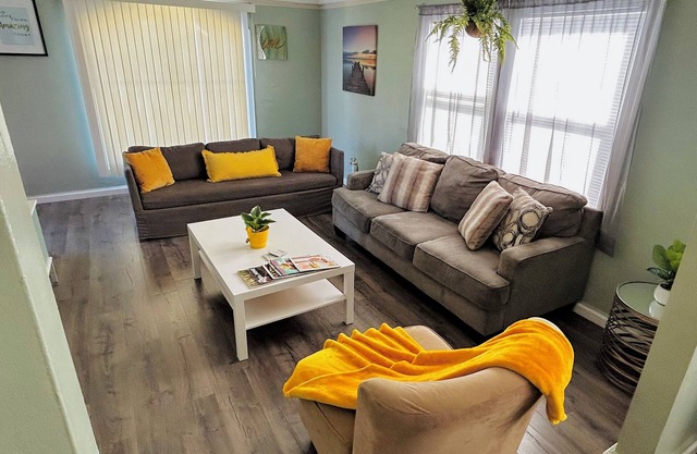 Napa SF near all popular locations! PET FRIENDLY. King Bed Near Wine Country