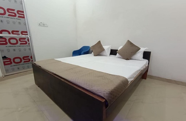 Narayanam Guest house