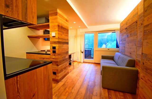 Nardis WOOD 133 New Studio