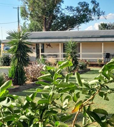 Narromine Aerodrome Tourist Park and Motel