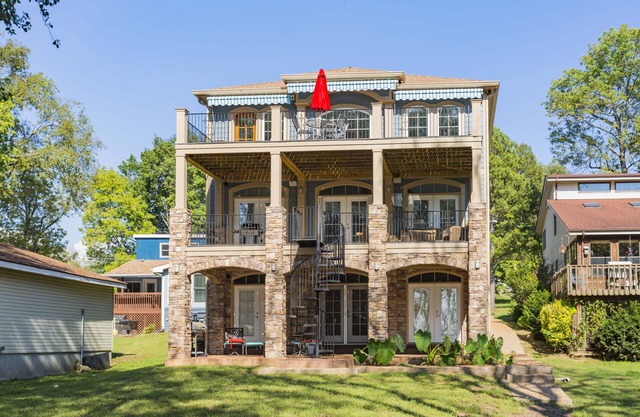Nashville Old Hickory Lake Home