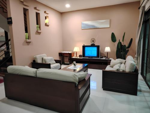 Natol Homestay - Sydney Batu Kawa MJC New Townships