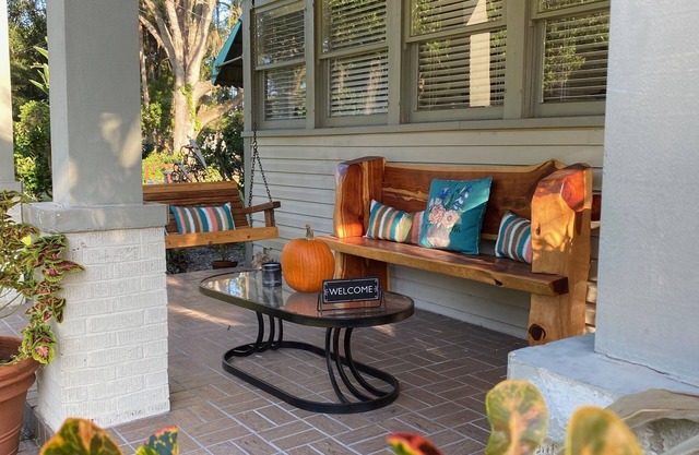 Nature Coast Inn and Cottages