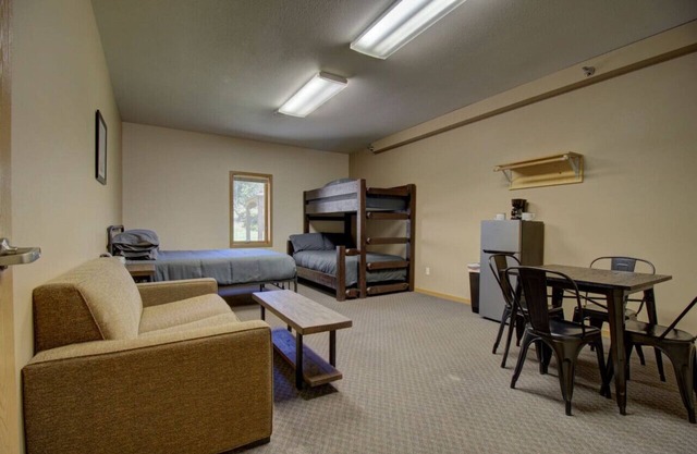 Nature Escape with Studio-Style Rooms | Lake View