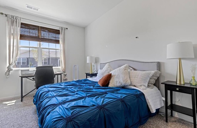 Nature Retreat: Tranquil Townhome Haven