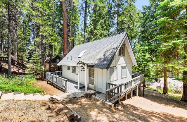 Nature's Perfect Hideaway near Pinecrest Lake and Dodge Ridge w/AC/Heater &WiFi